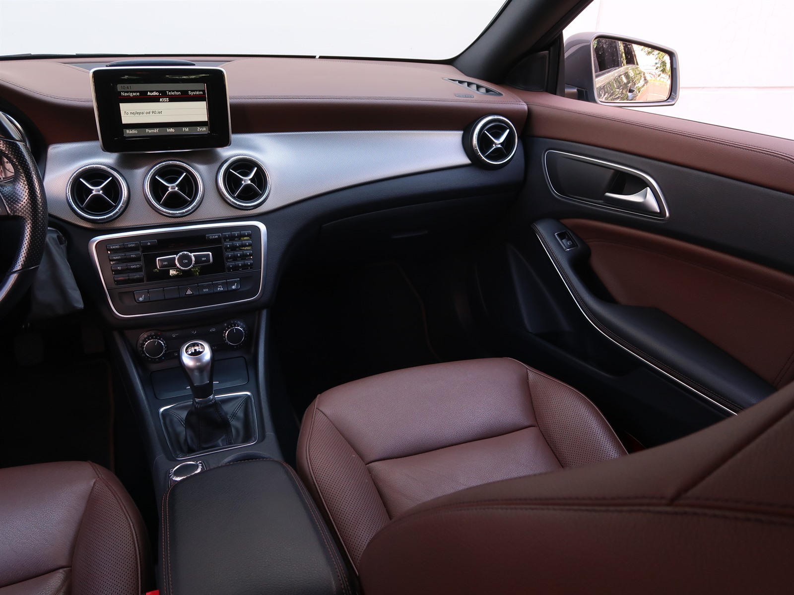 Mercedes-Benz CLA, 2014 - pohled č. 11