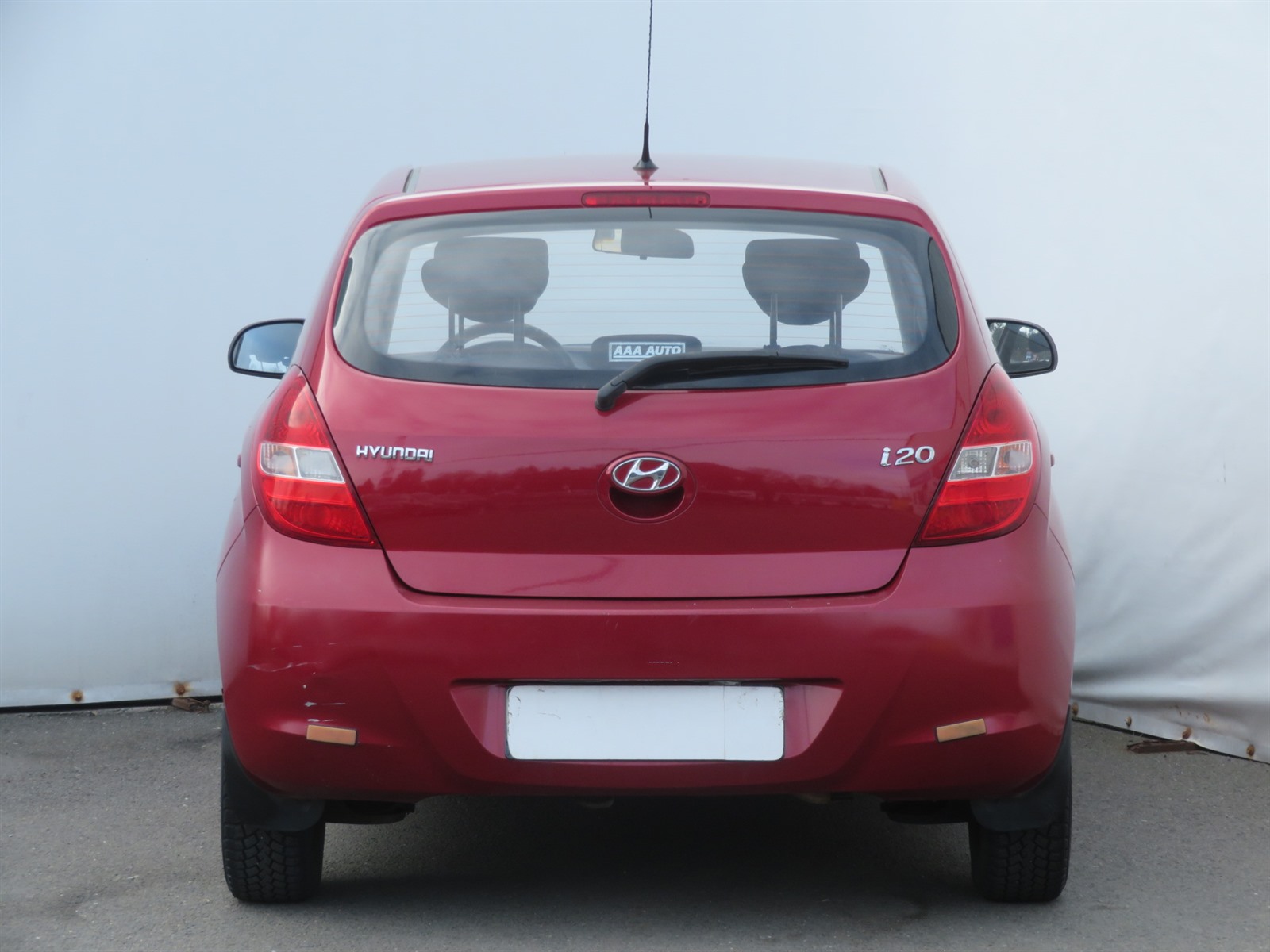 Hyundai i20, 2010 - pohled č. 6