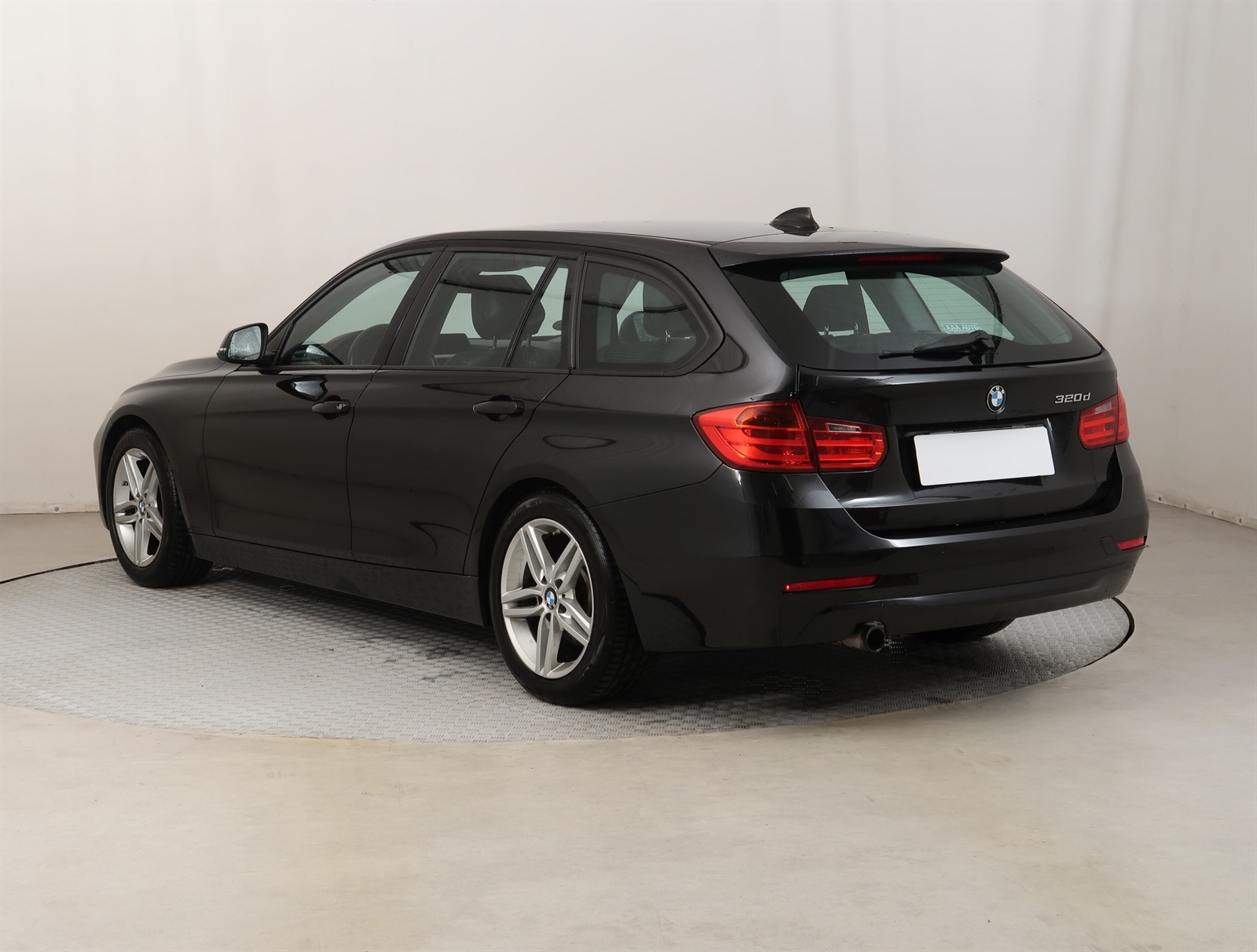 BMW Řada 3, 2014 - pohled č. 5