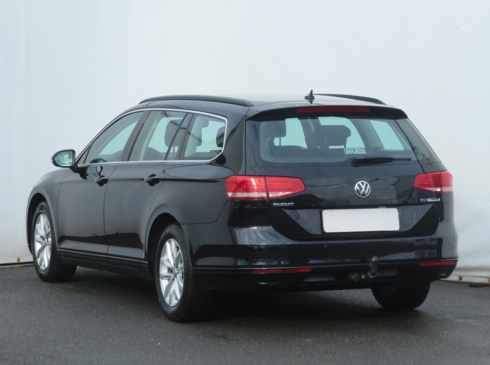 Volkswagen Passat, 2017 - pohled č. 5