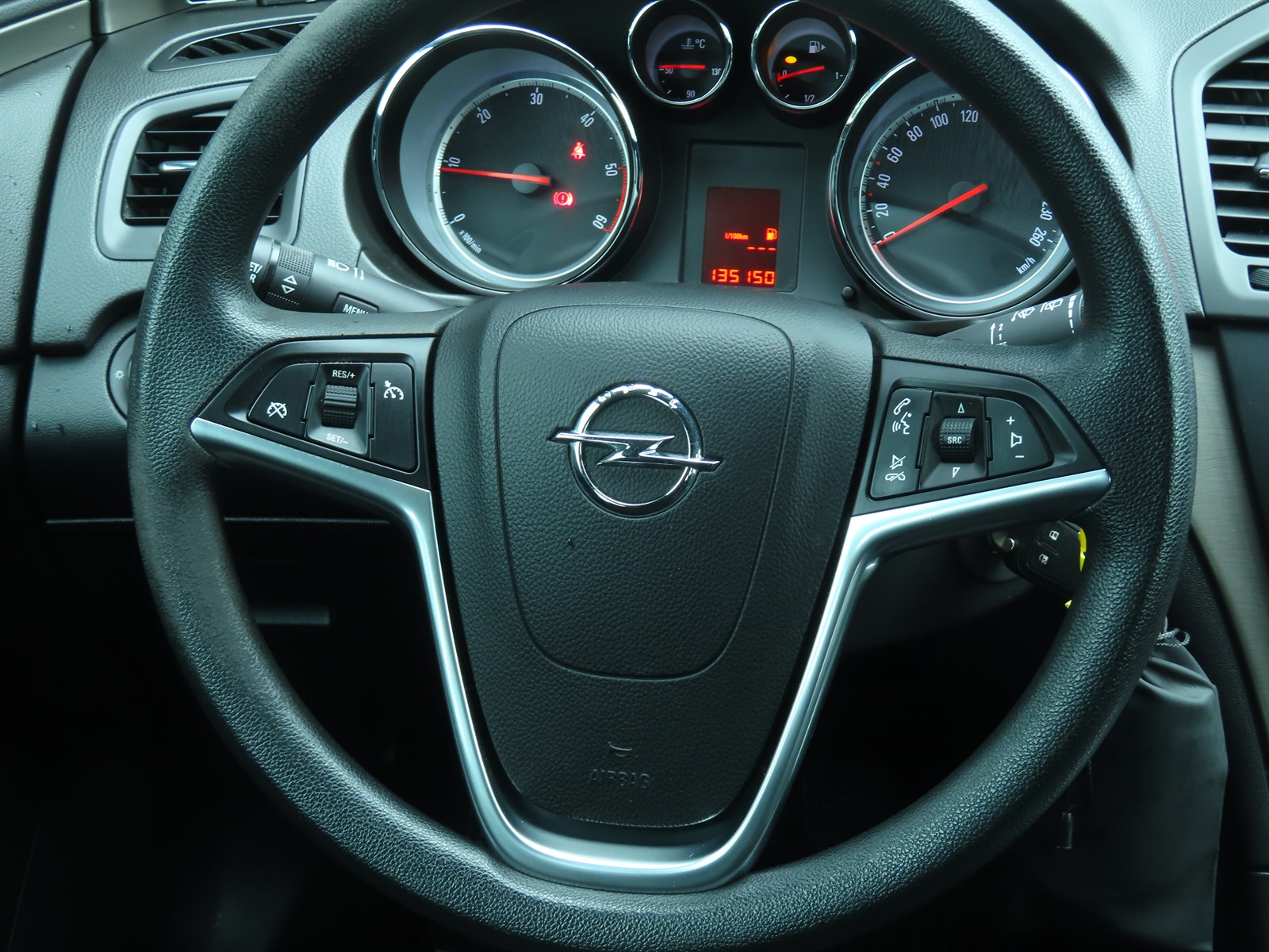 Opel Insignia, 2013 - pohled č. 21