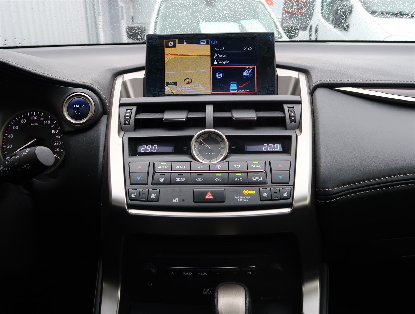 Lexus NX, 2014 - pohled č. 18