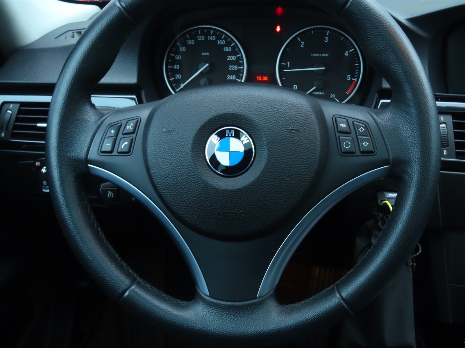 BMW Řada 3, 2011 - pohled č. 27