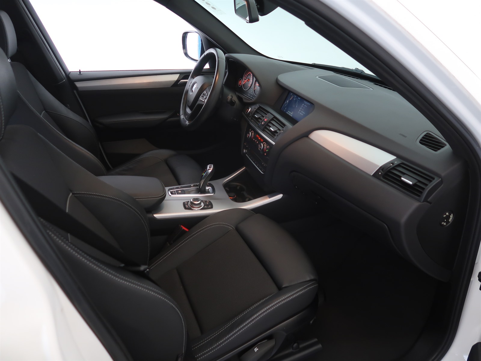 BMW X3, 2013 - pohled č. 12