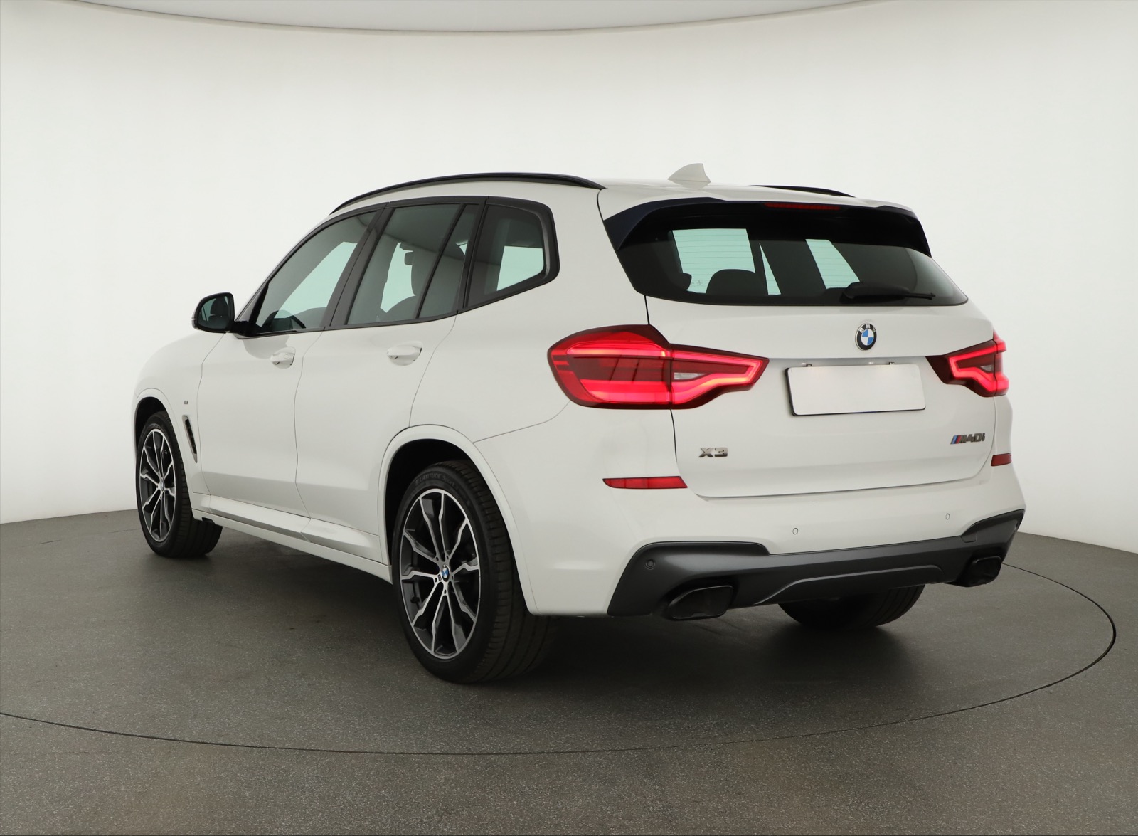 BMW X3, 2019 - pohled č. 5
