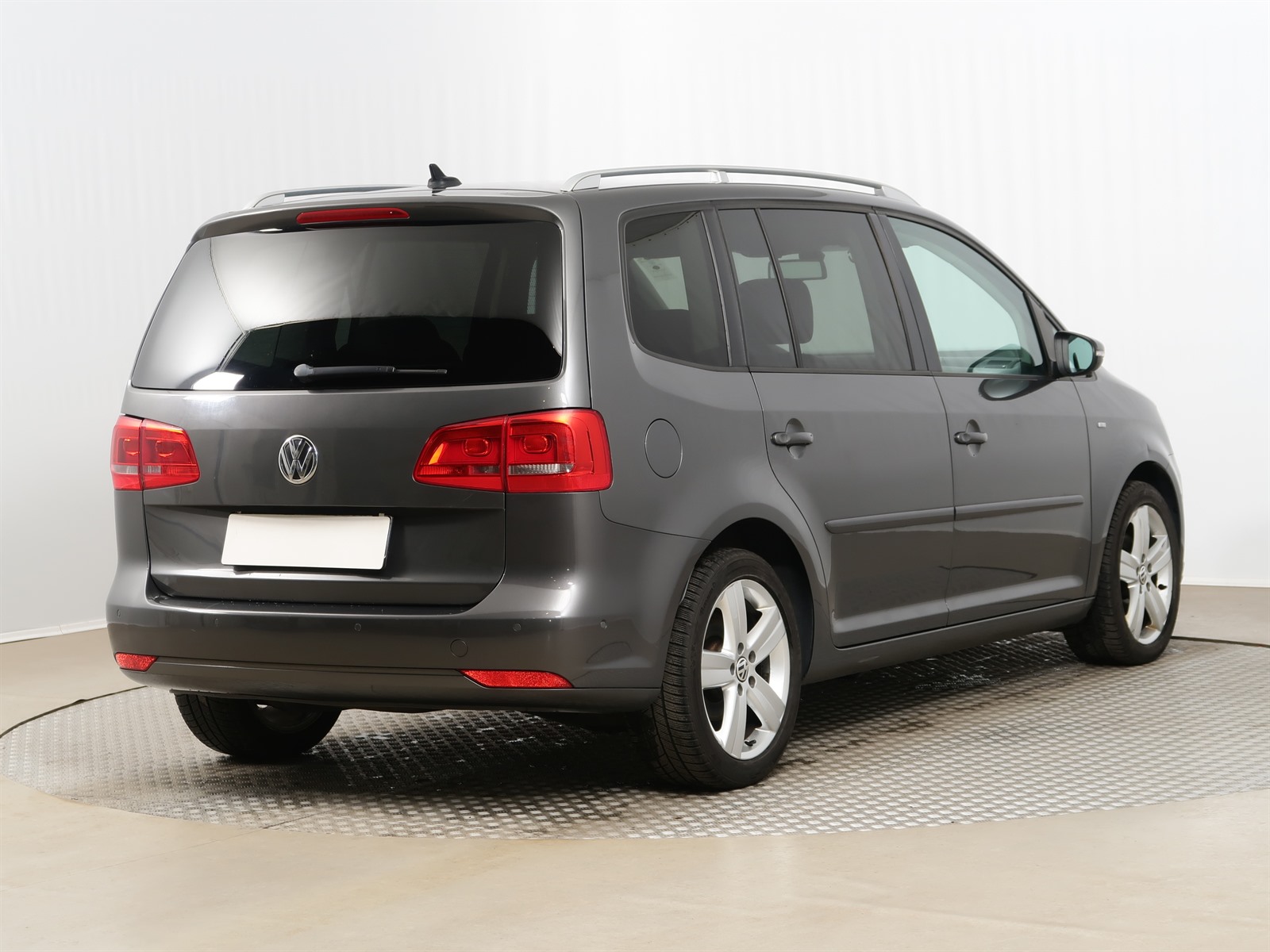 Volkswagen Touran, 2015 - pohled č. 7