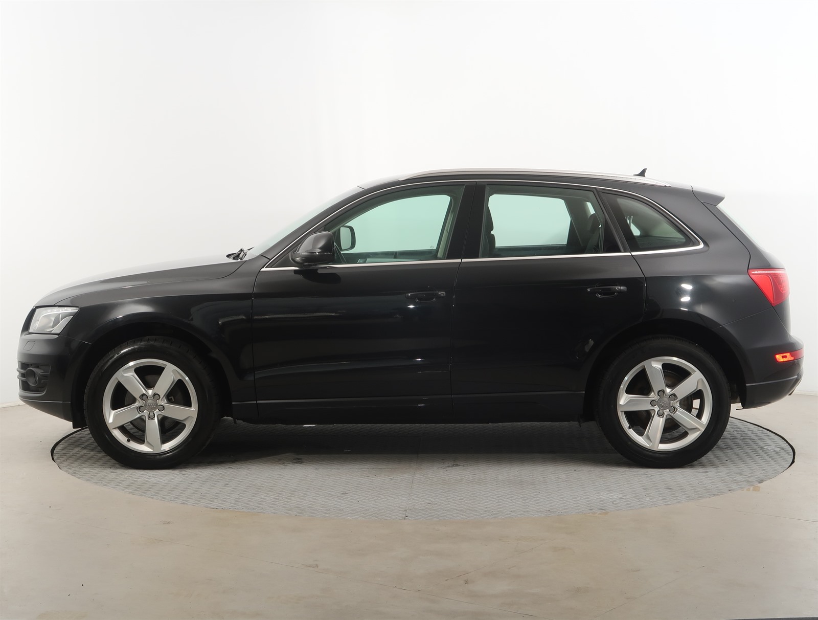 Audi Q5, 2010 - pohled č. 4