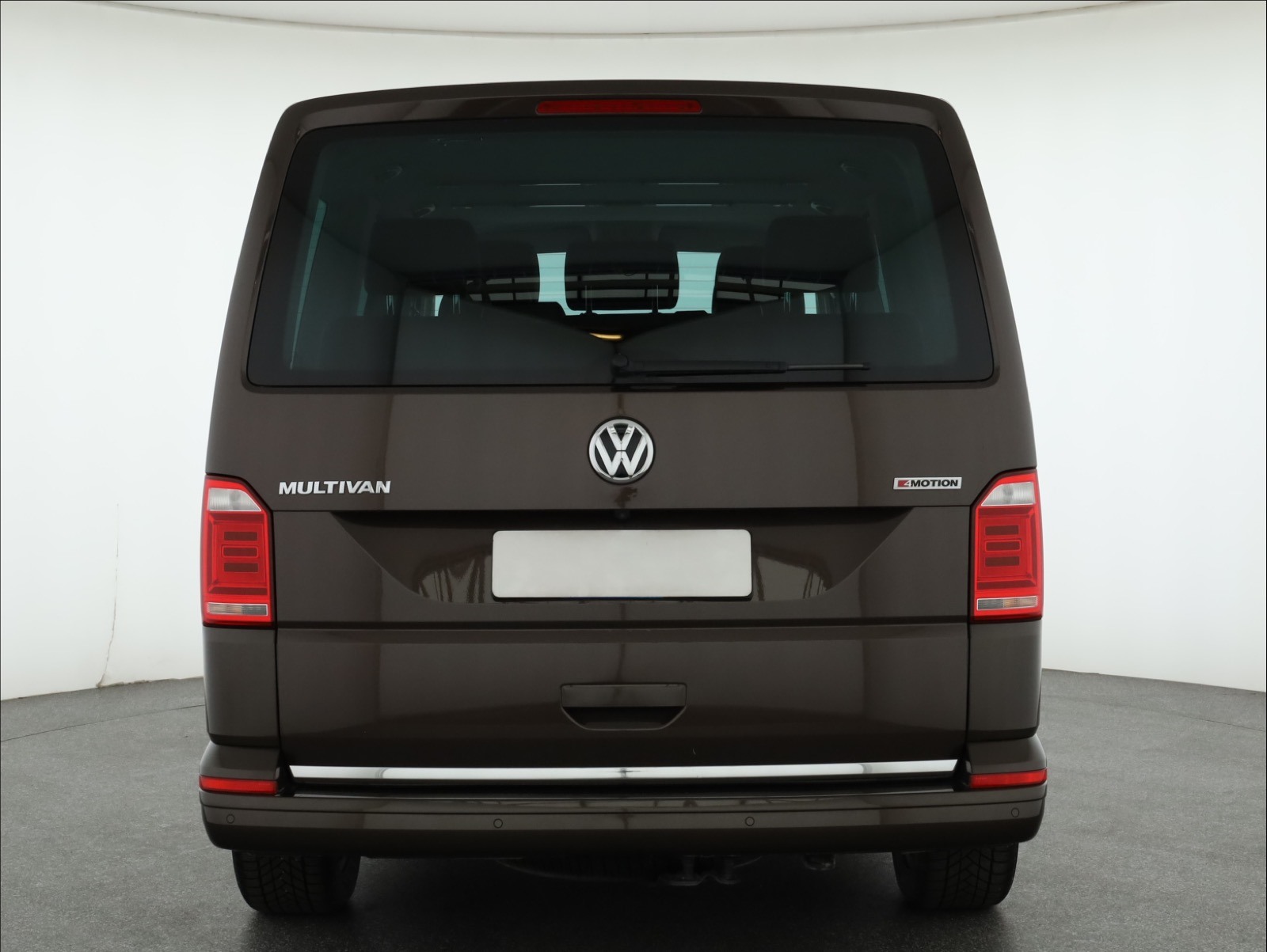Volkswagen Multivan, 2019 - pohled č. 6