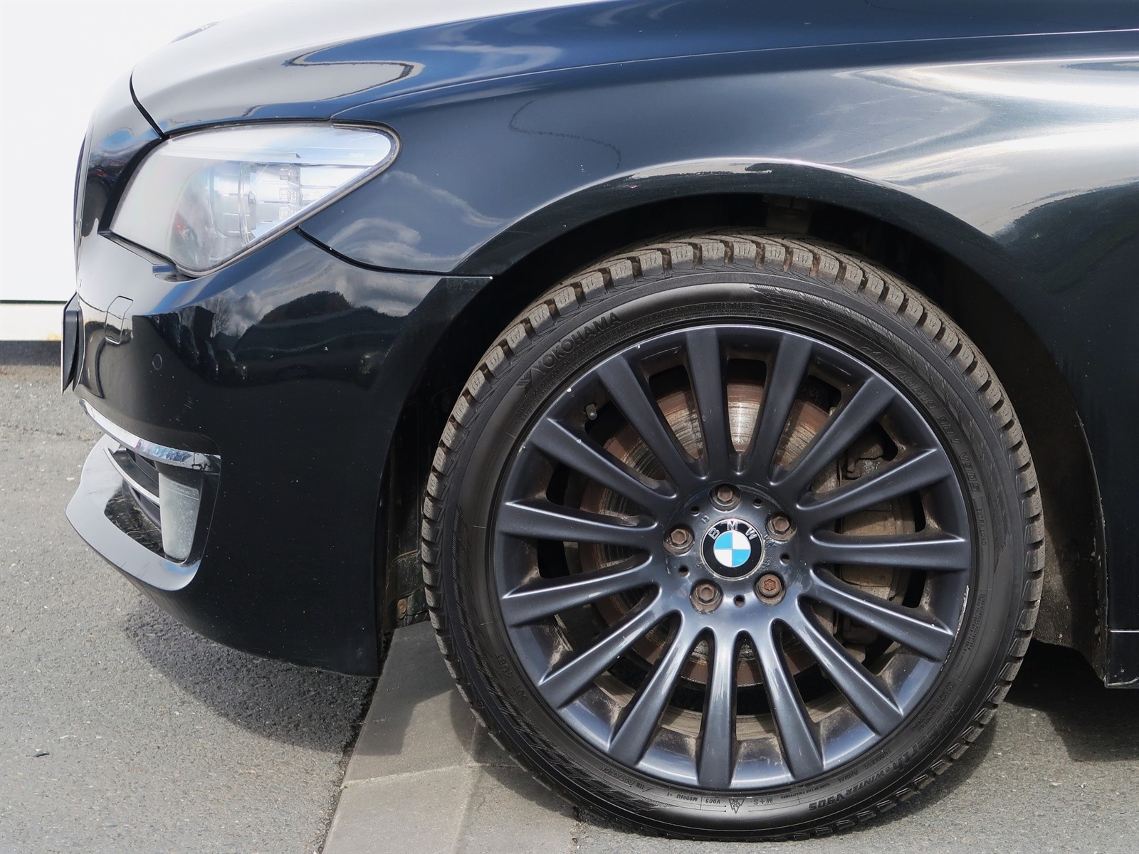 BMW 7, 2012 - pohled č. 21