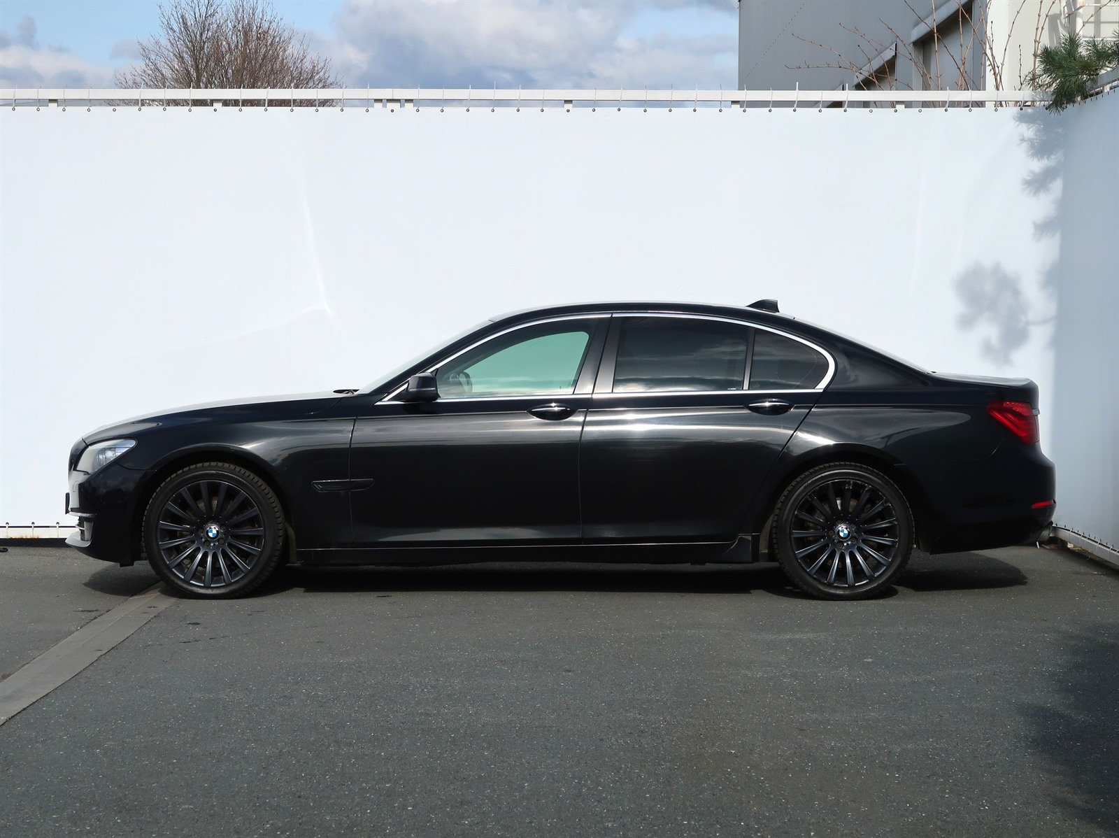 BMW 7, 2012 - pohled č. 4