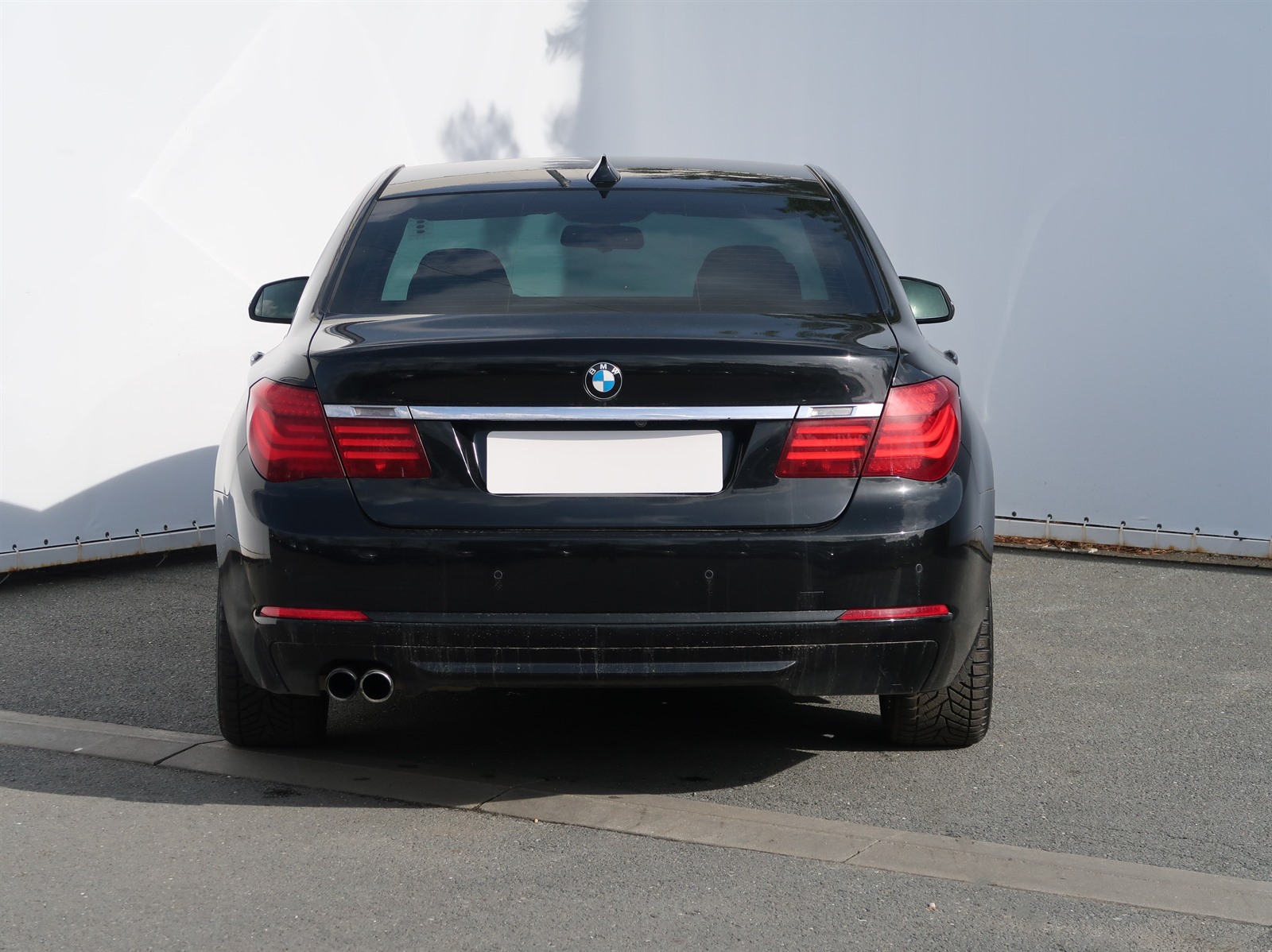 BMW 7, 2012 - pohled č. 6