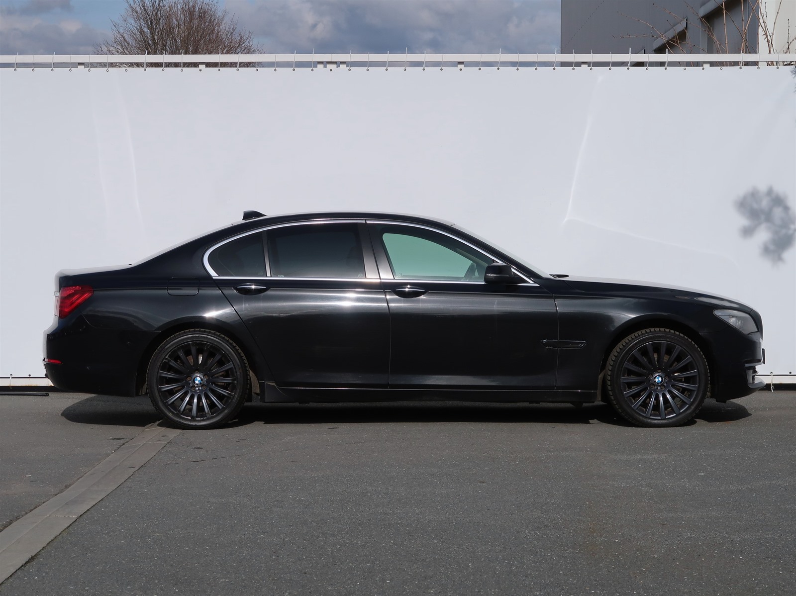 BMW 7, 2012 - pohled č. 8