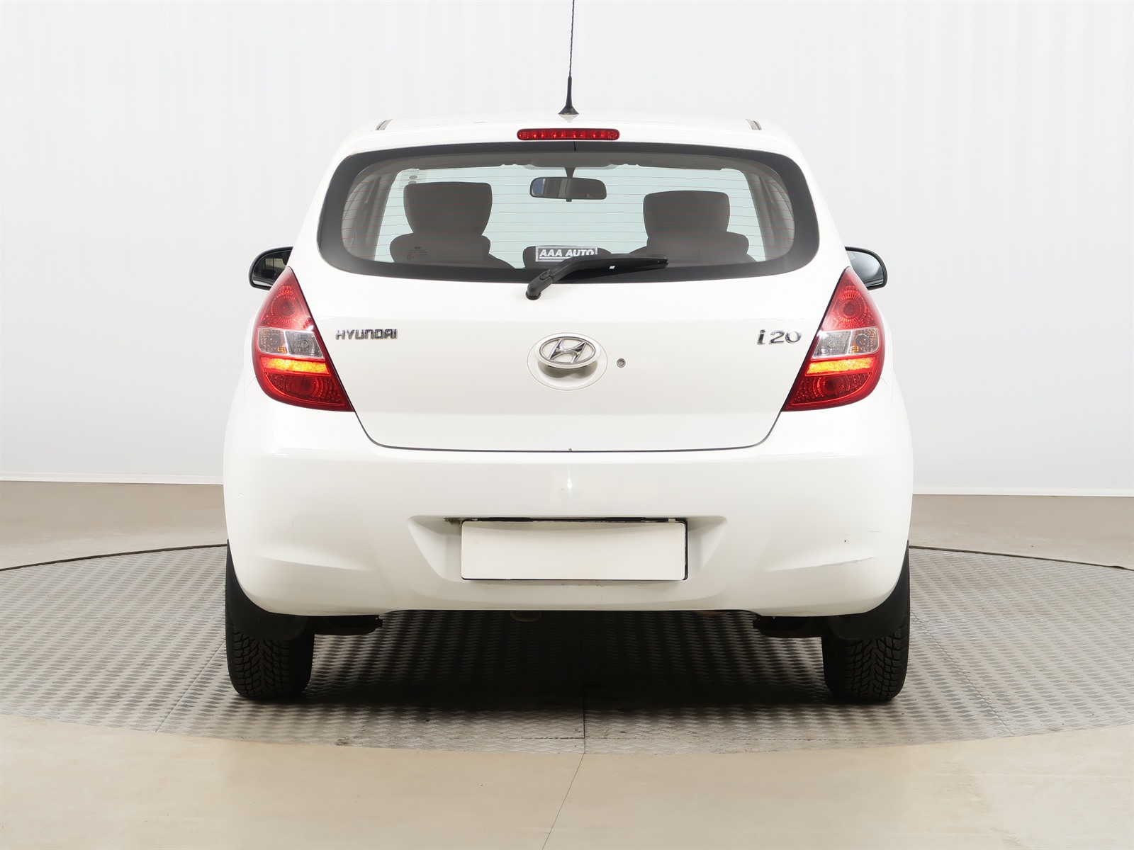 Hyundai i20, 2011 - pohled č. 6