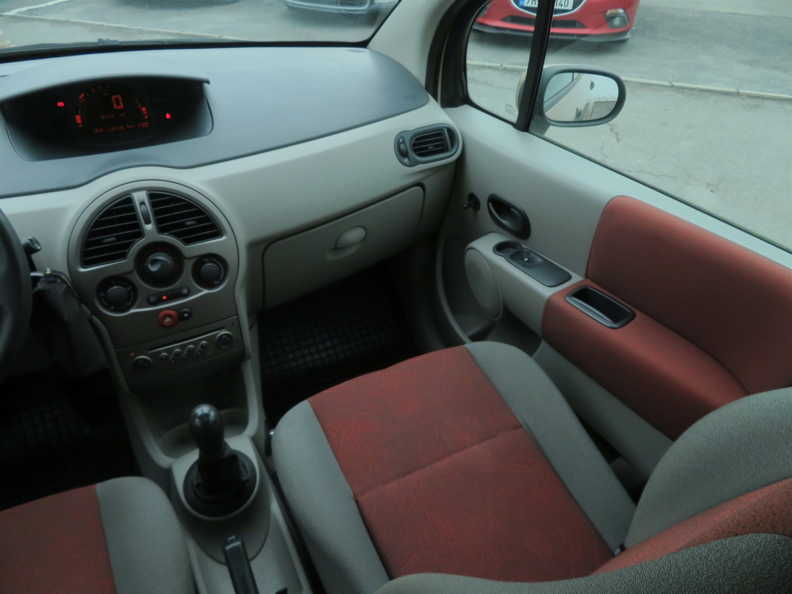 Renault Modus, 2005 - pohled č. 11