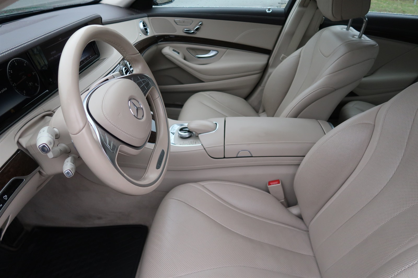 Mercedes-Benz S, 2015 - pohled č. 16