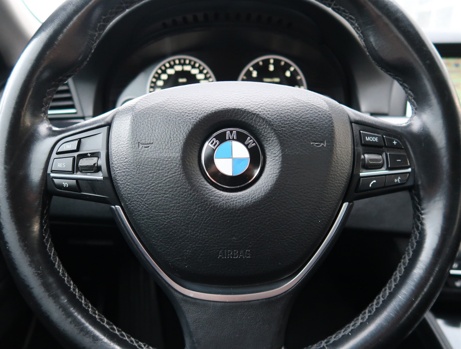 BMW Řada 5, 2016 - pohled č. 24