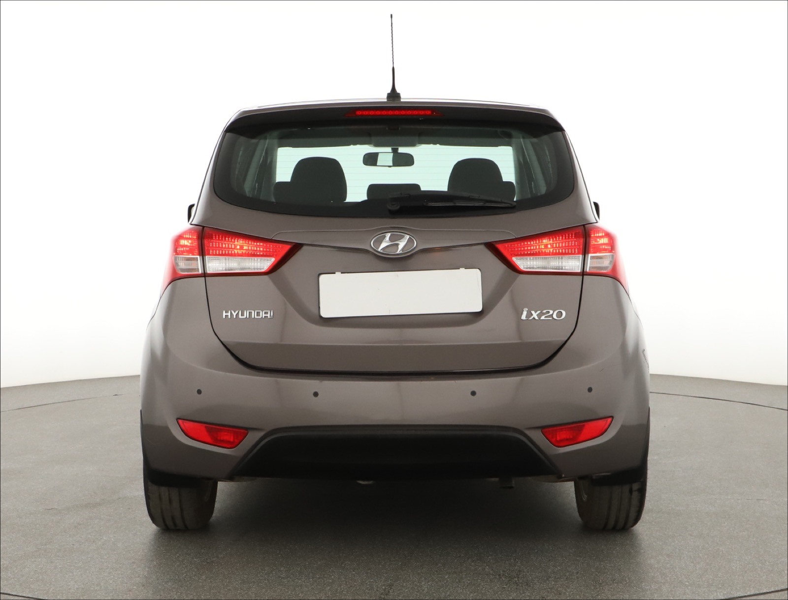 Hyundai ix20, 2012 - pohled č. 6