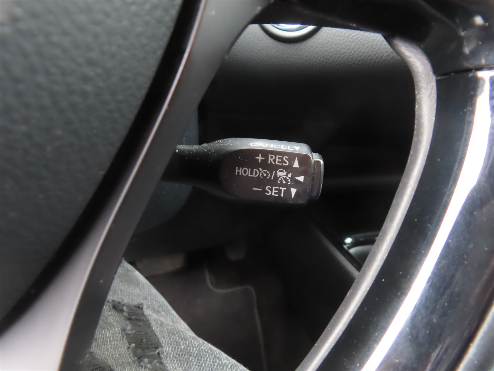 Toyota C-HR, 2017 - pohled č. 20