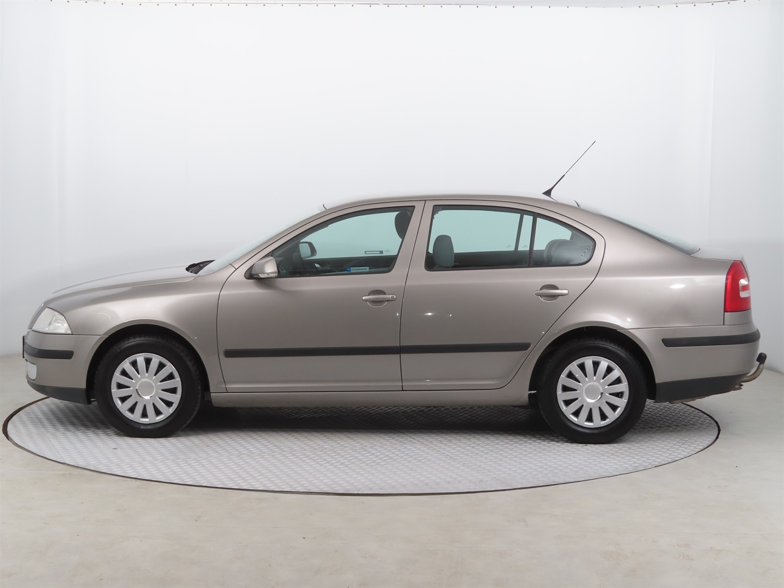 Škoda Octavia, 2008 - pohled č. 4