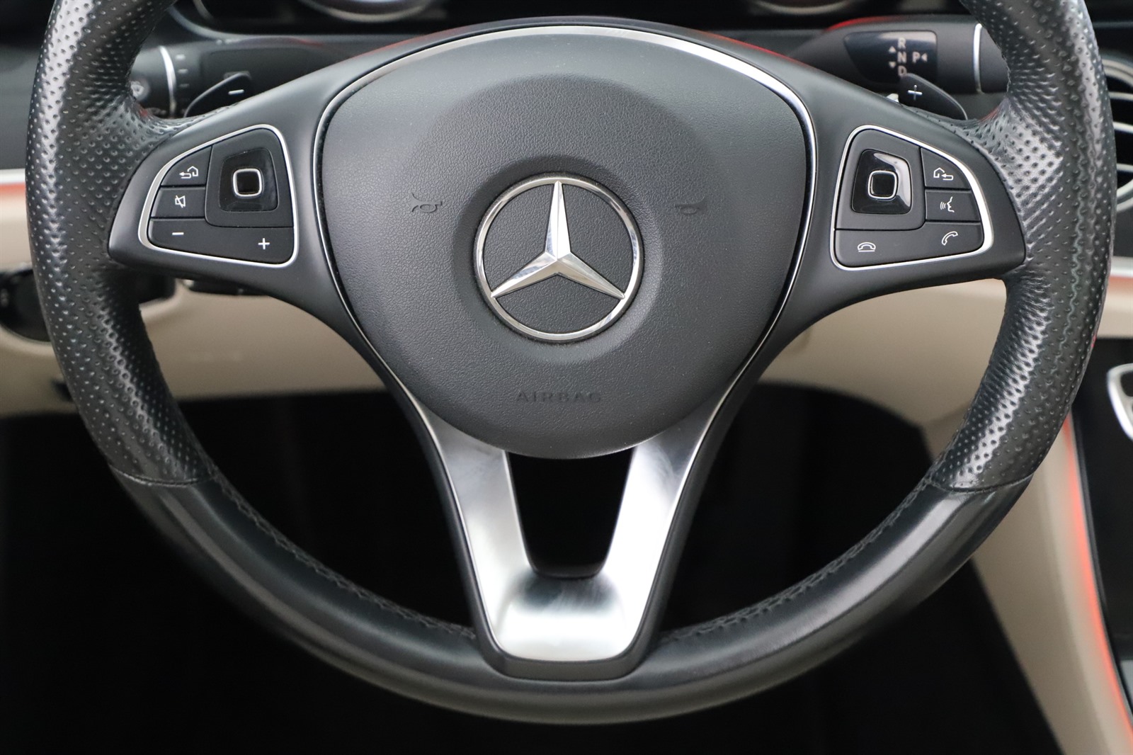 Mercedes-Benz E, 2017 - pohled č. 14
