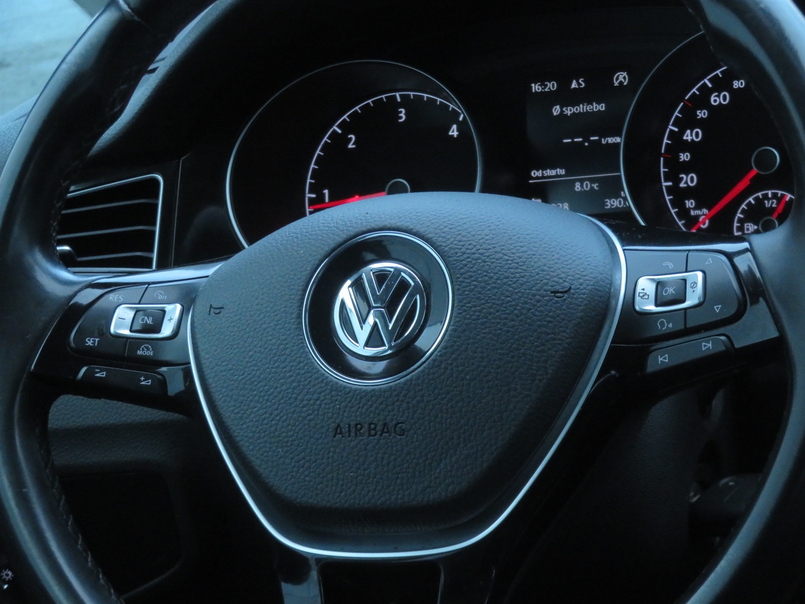 Volkswagen Golf Sportsvan, 2015 - pohled č. 25