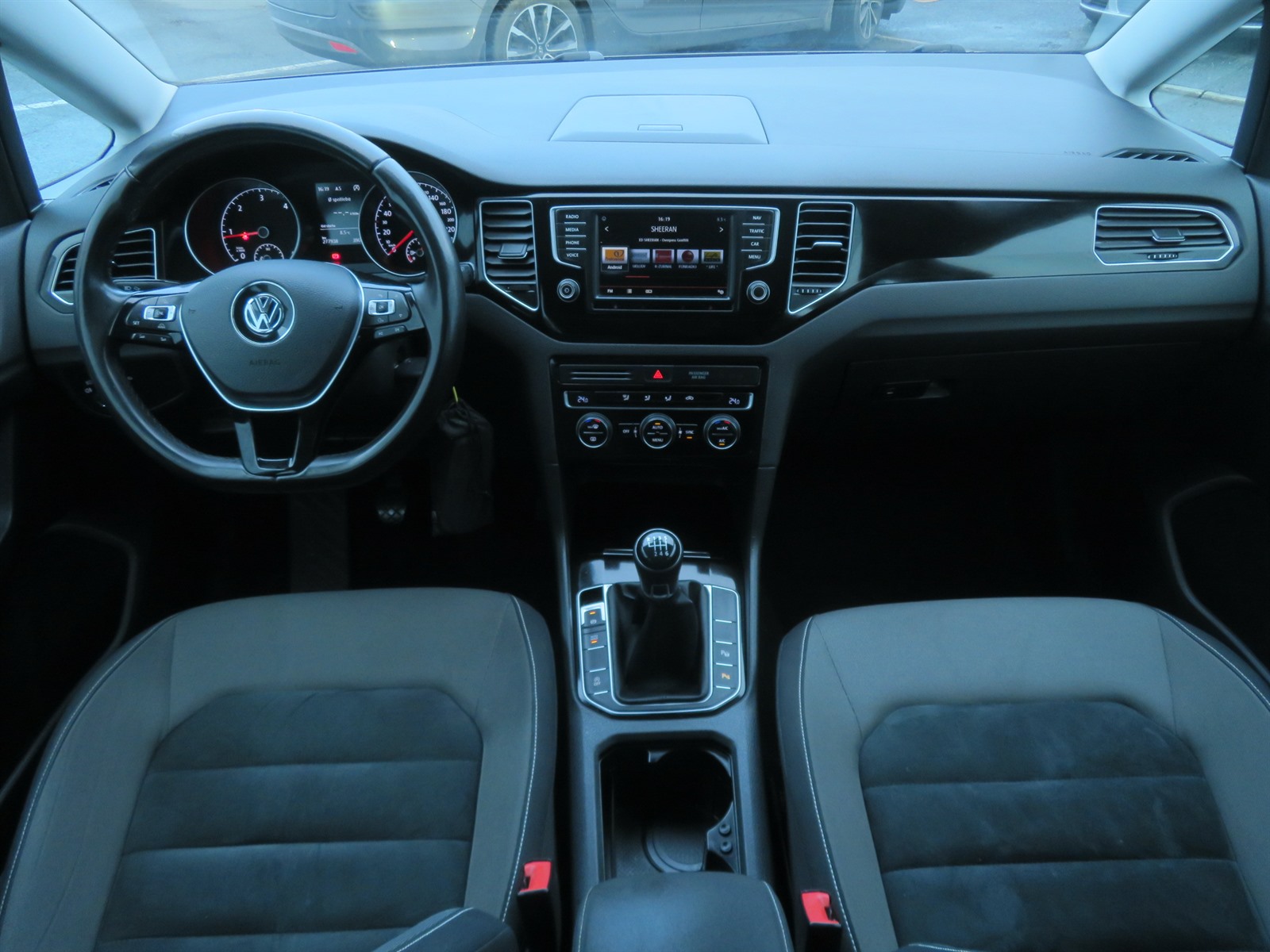 Volkswagen Golf Sportsvan, 2015 - pohled č. 10