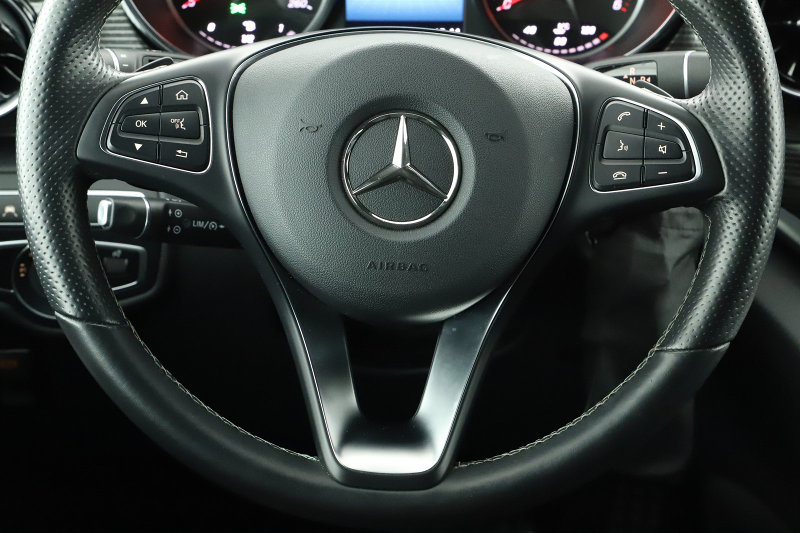 Mercedes-Benz V, 2021 - pohled č. 21
