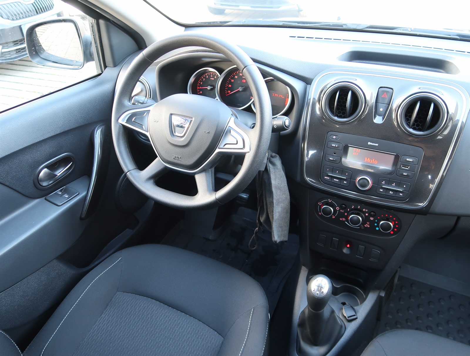 Dacia Sandero, 2017 - pohled č. 9