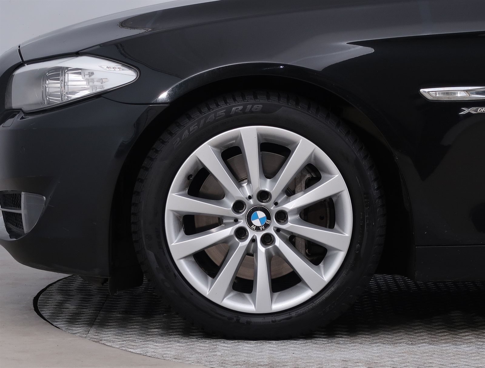 BMW Řada 5, 2012 - pohled č. 21