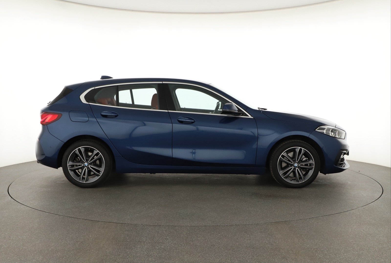 BMW 1, 2021 - pohled č. 8