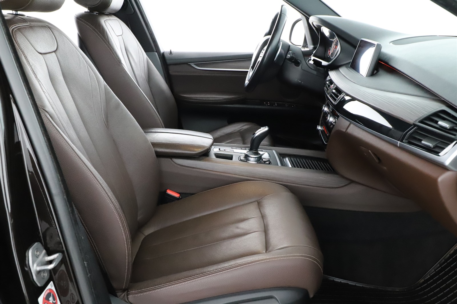 BMW X5, 2015 - pohled č. 10