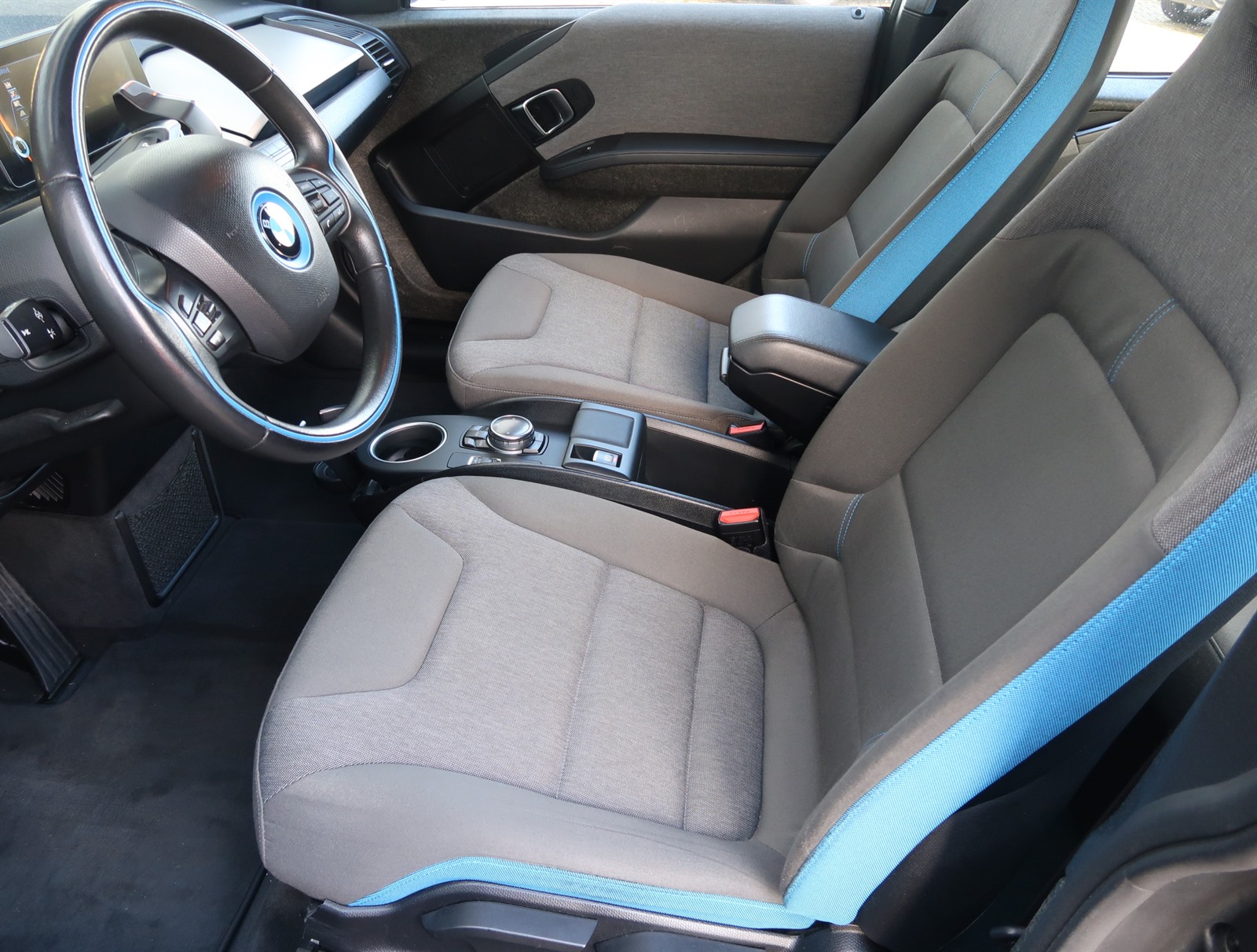 BMW i3, 2015 - pohled č. 16