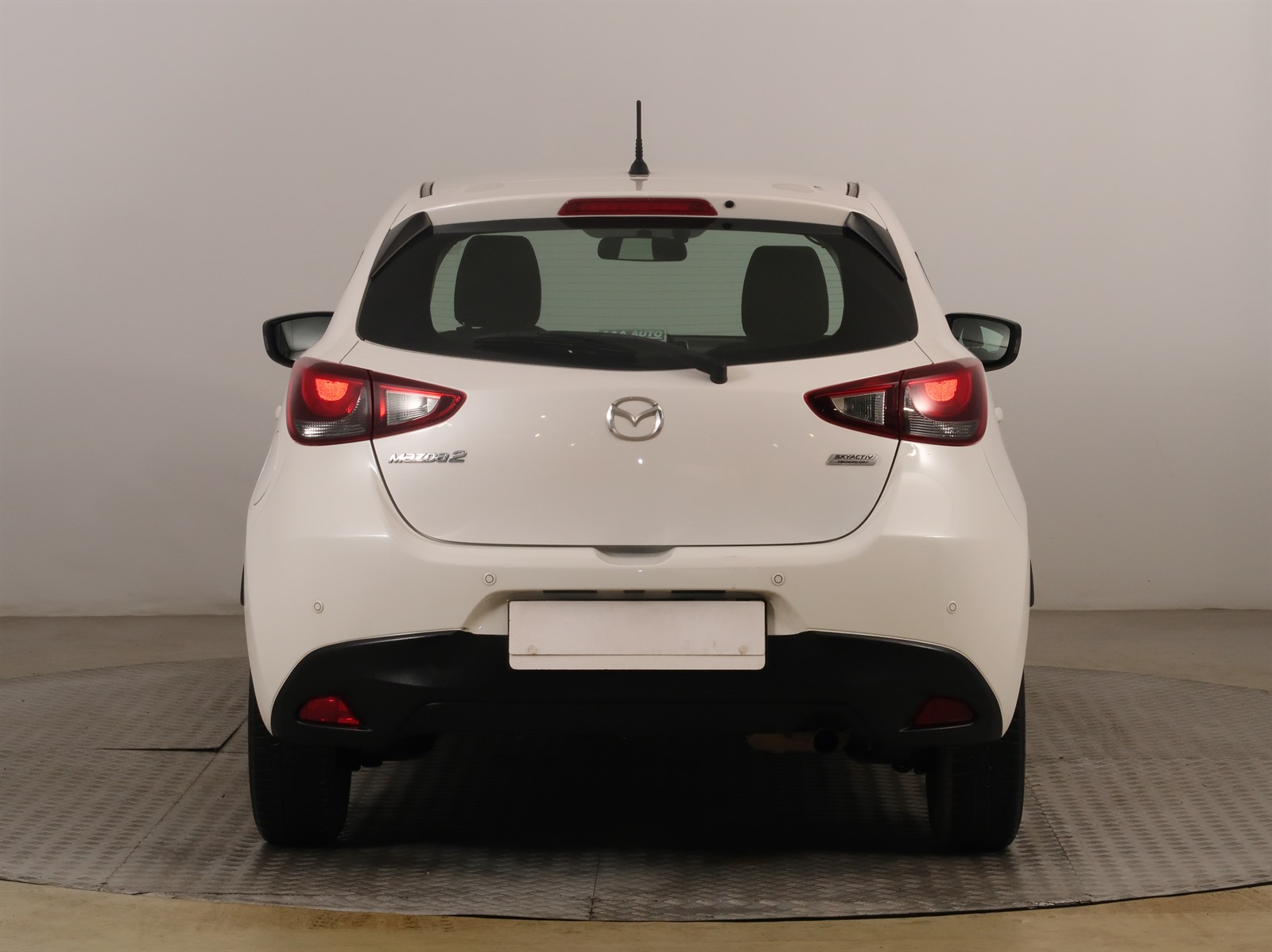 Mazda 2, 2016 - pohled č. 6
