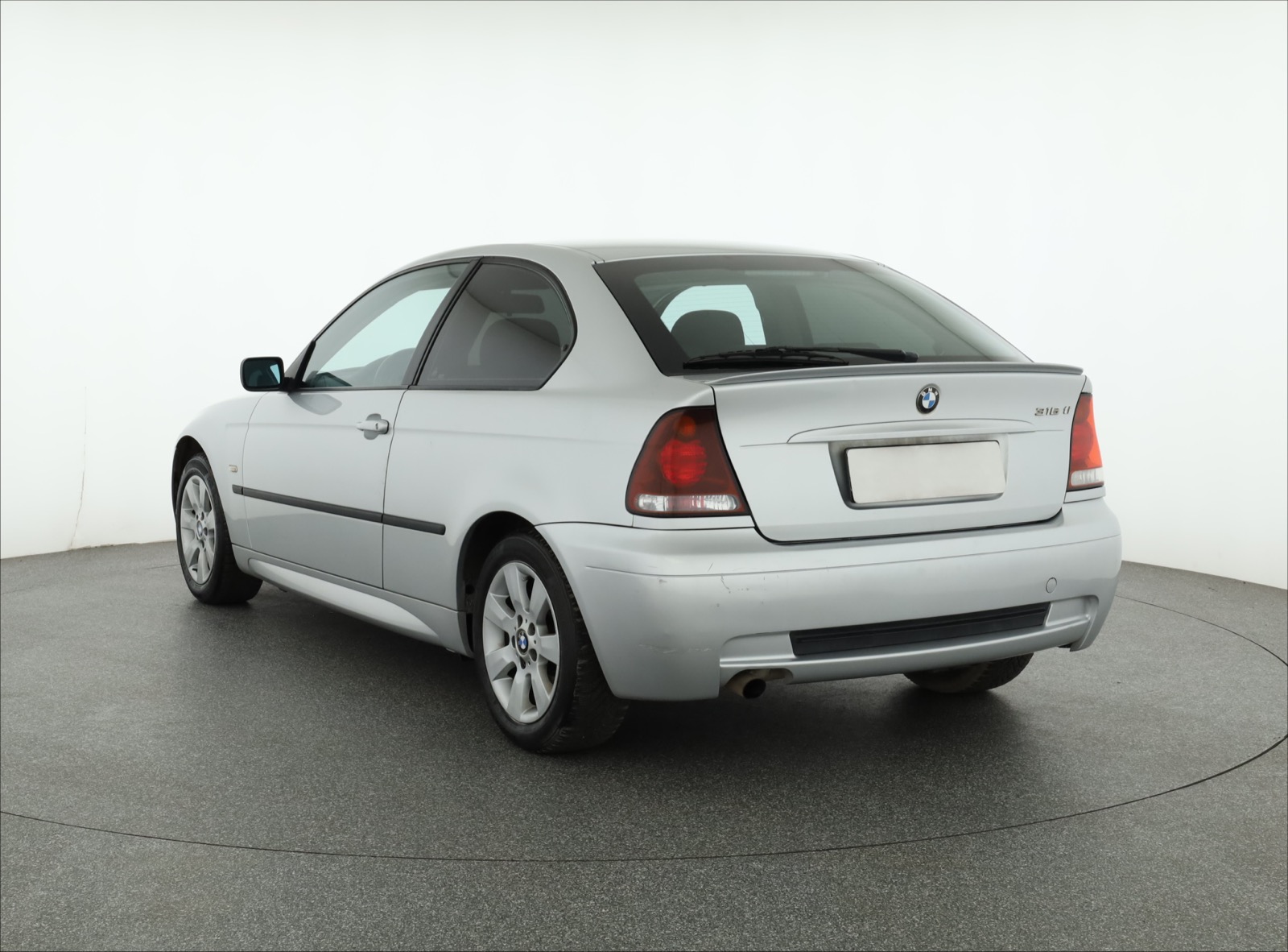 BMW Řada 3, 2005 - pohled č. 5
