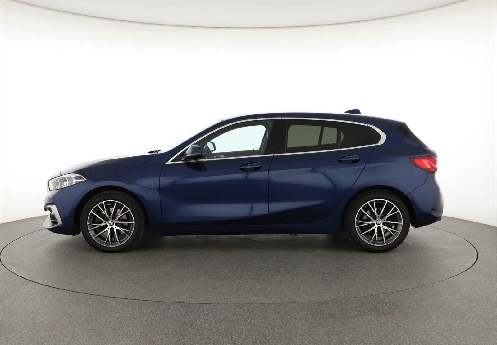 BMW 1, 2020 - pohled č. 4