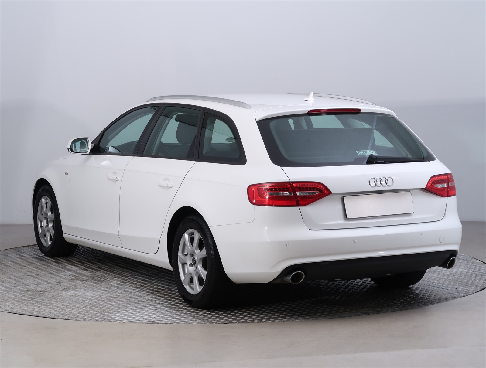 Audi A4, 2013 - pohled č. 5
