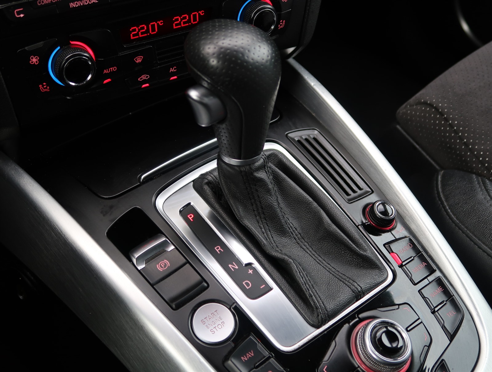 Audi Q5, 2011 - pohled č. 26