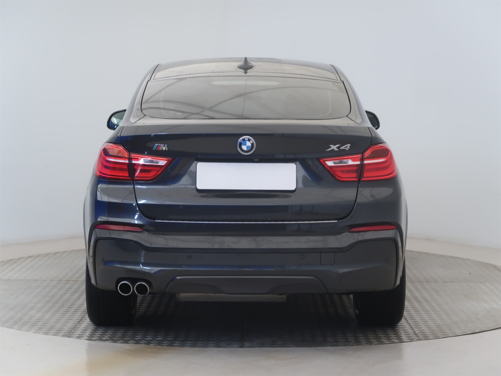 BMW X4, 2017 - pohled č. 6