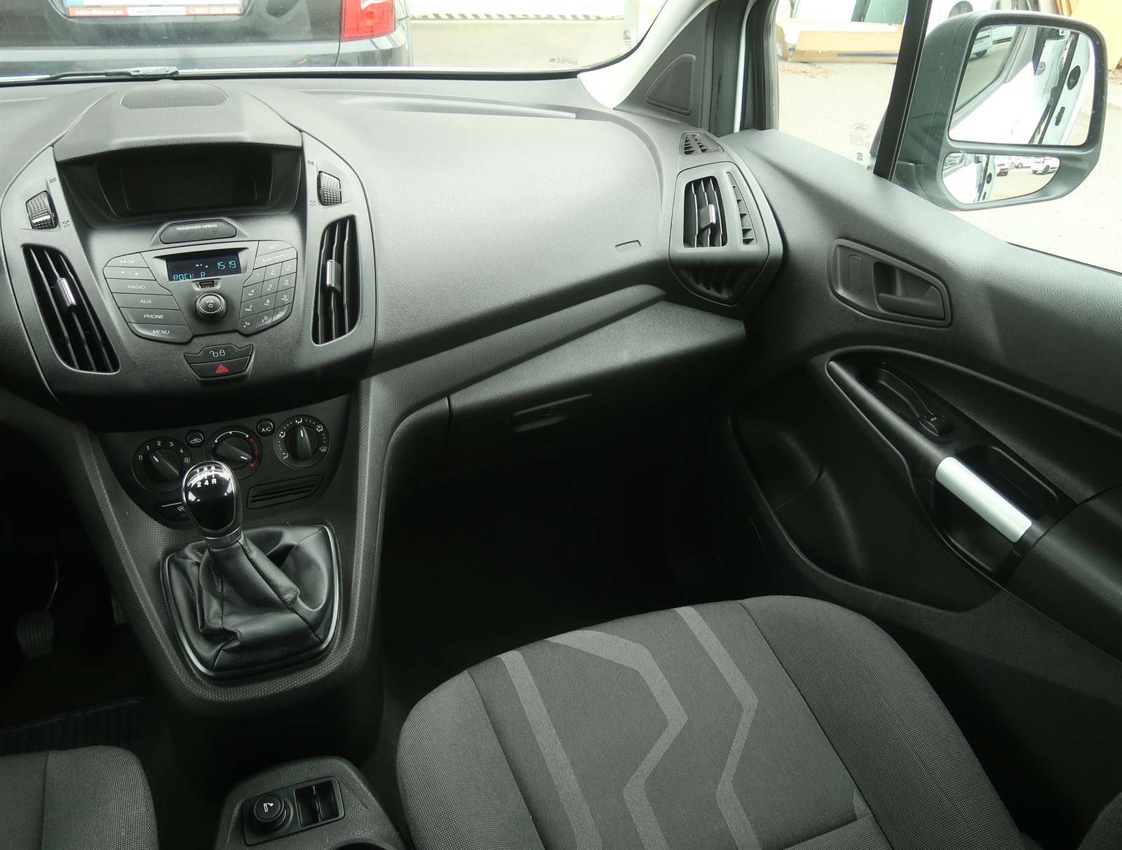 Ford Tourneo Connect, 2016 - pohled č. 11