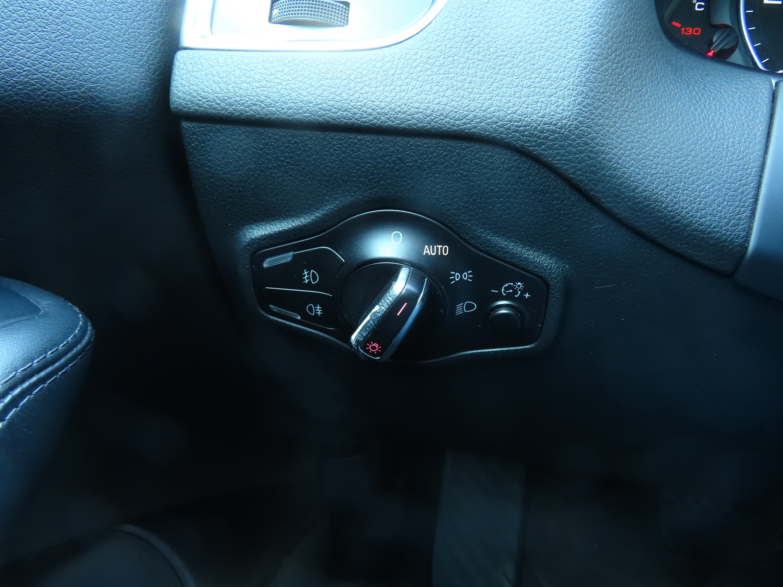 Audi Q5, 2011 - pohled č. 25