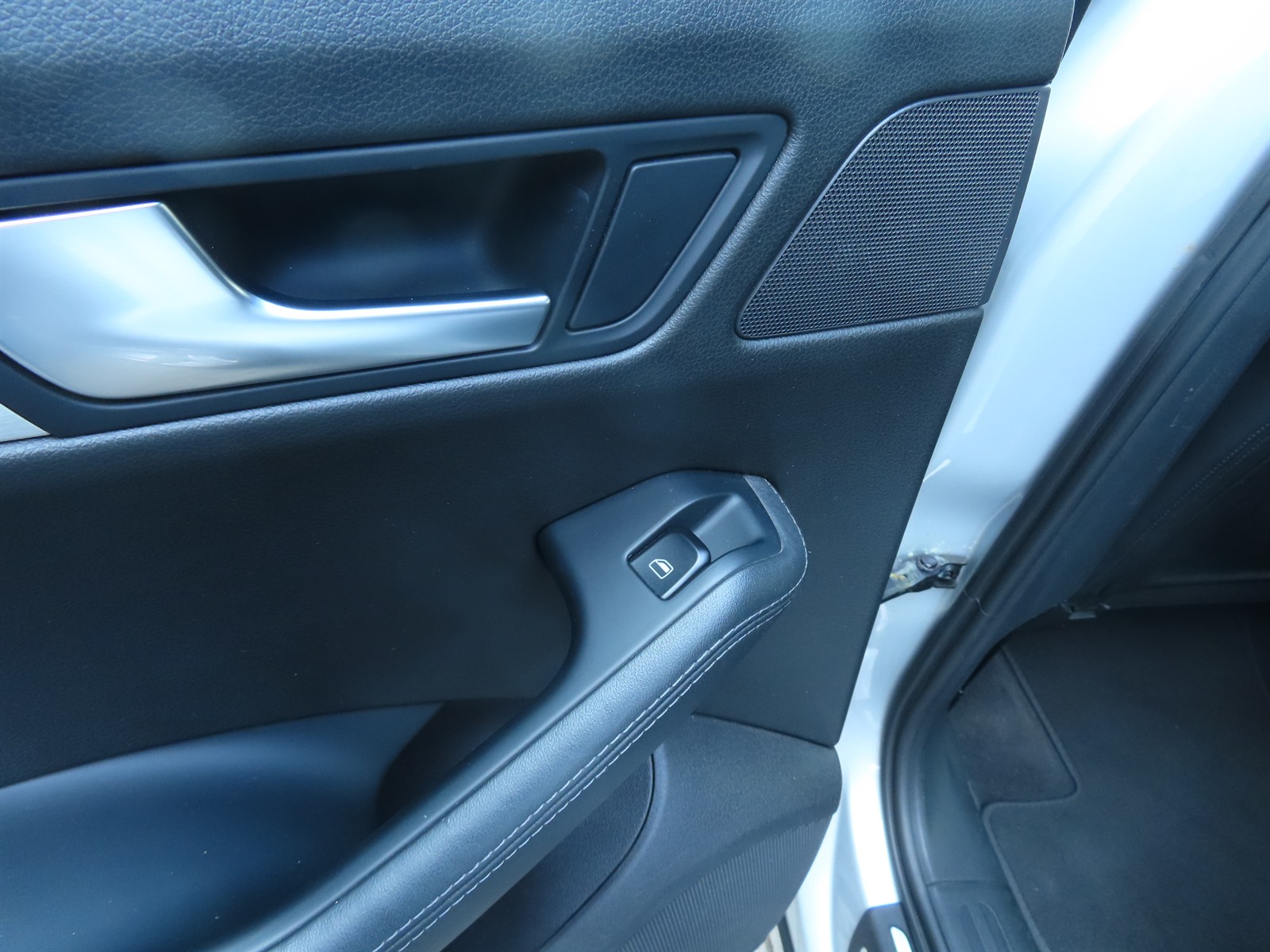 Audi Q5, 2011 - pohled č. 29