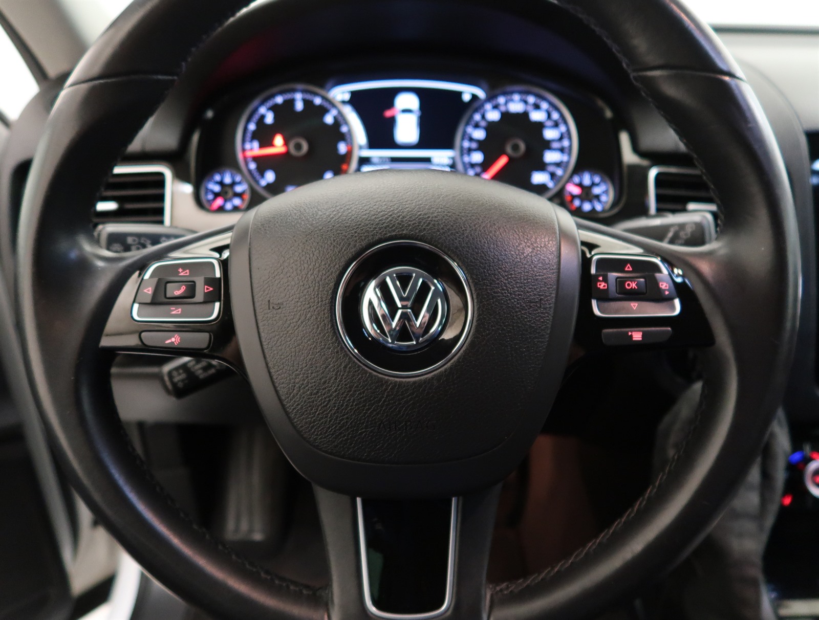 Volkswagen Touareg, 2012 - pohled č. 30