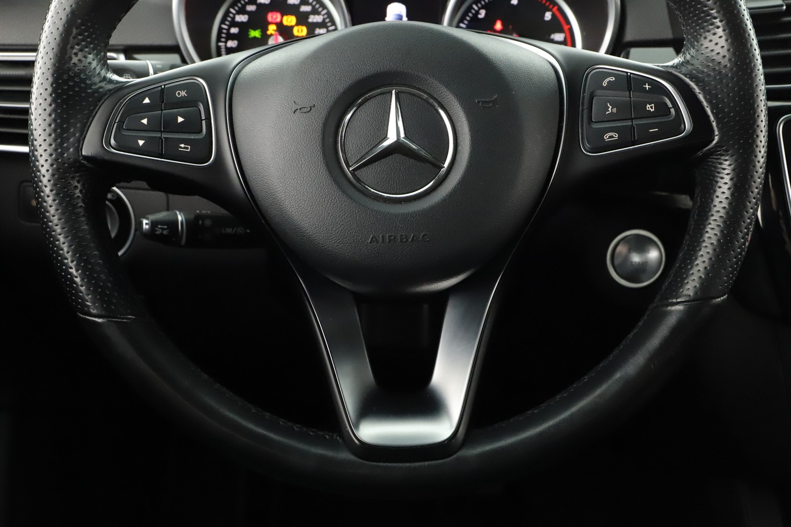 Mercedes-Benz GLE, 2017 - pohled č. 14