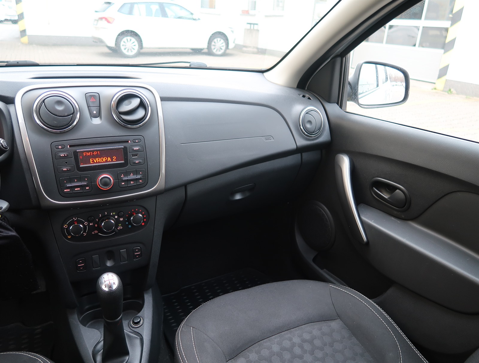 Dacia Logan, 2014 - pohled č. 11