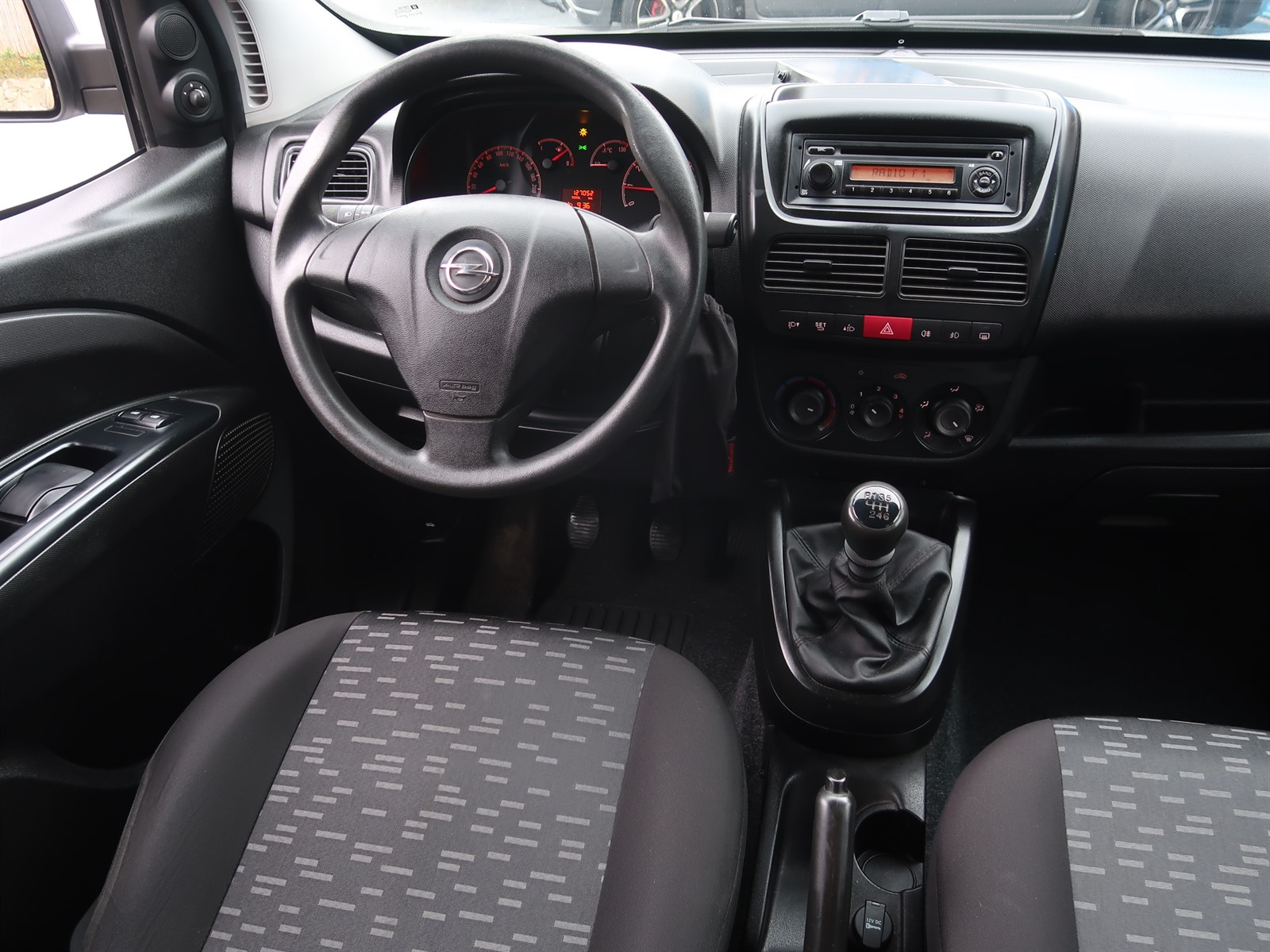 Opel Combo, 2016 - pohled č. 9