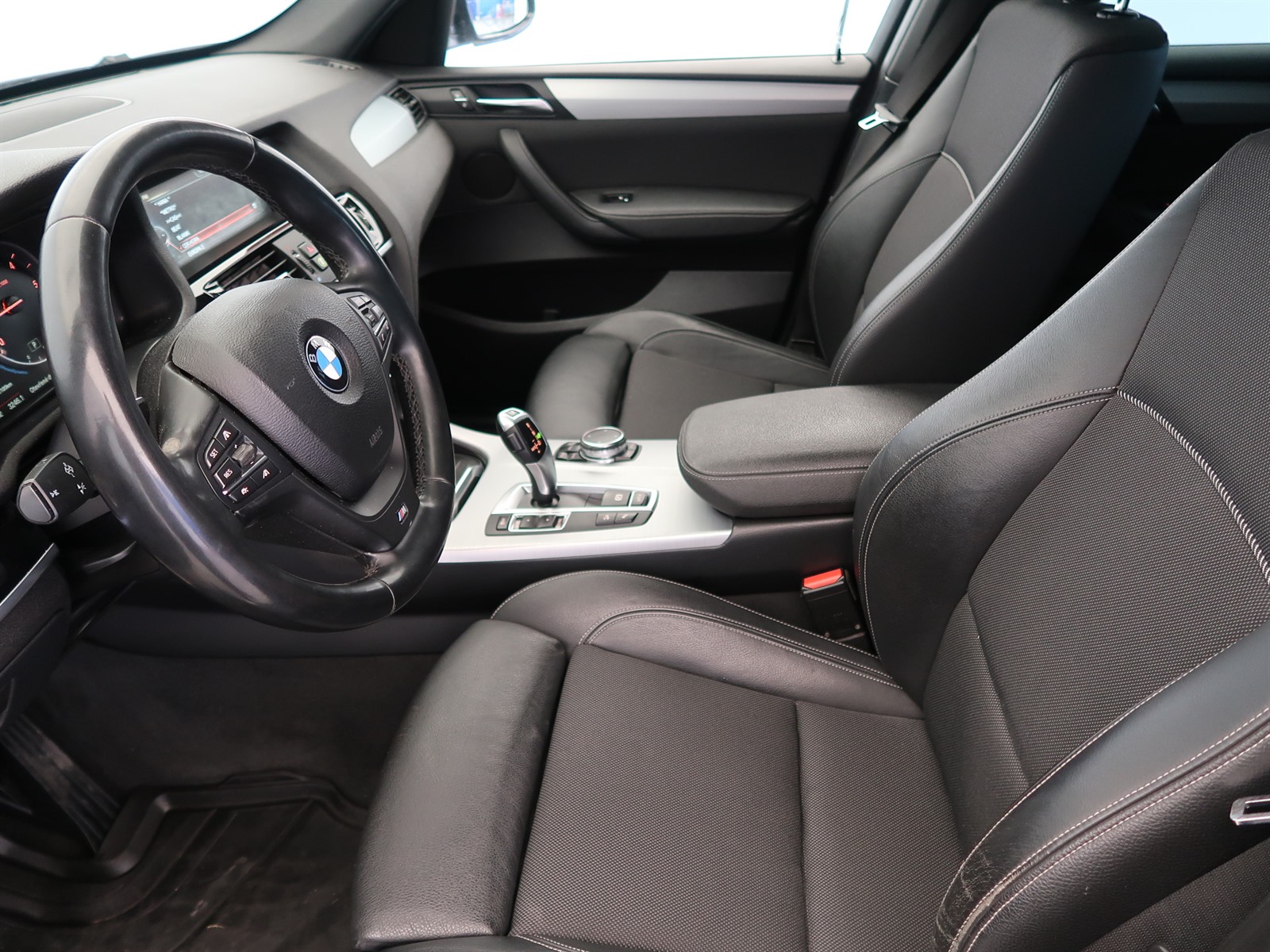 BMW X3, 2015 - pohled č. 16