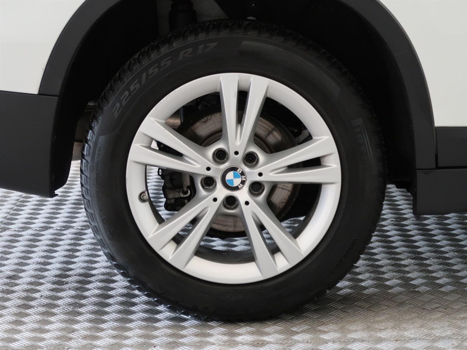 BMW X1, 2020 - pohled č. 21