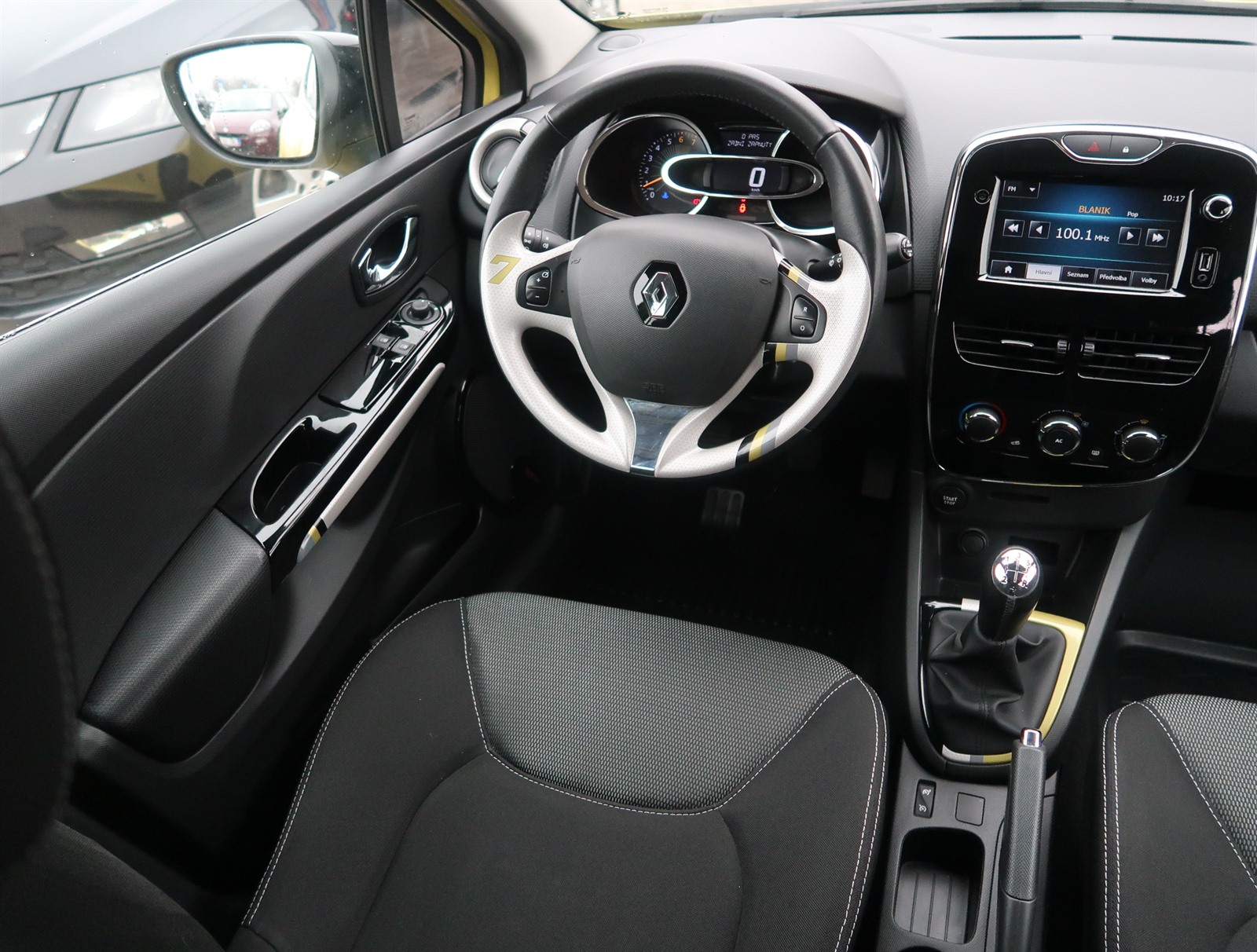 Renault Clio, 2013 - pohled č. 9