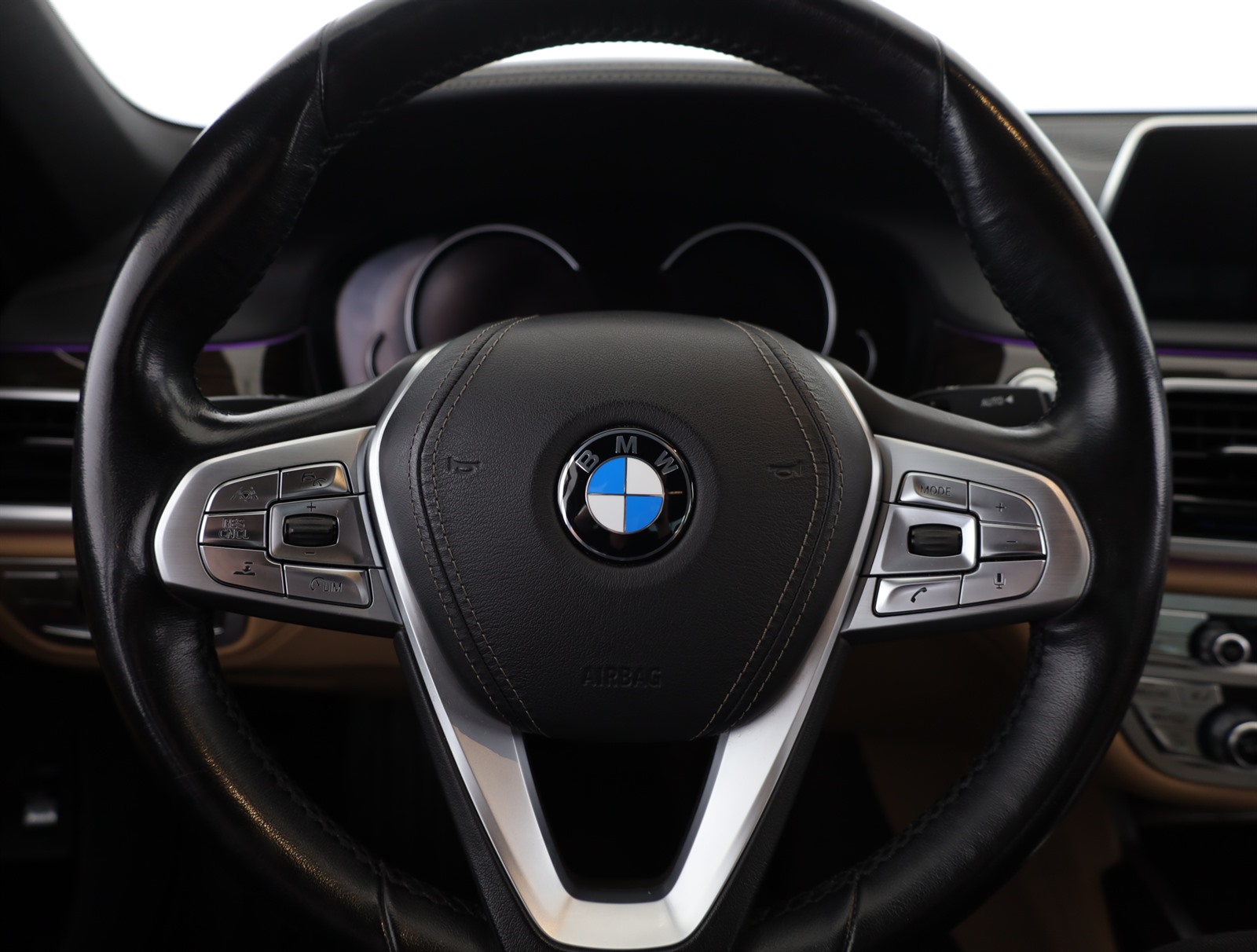 BMW 7, 2016 - pohled č. 14