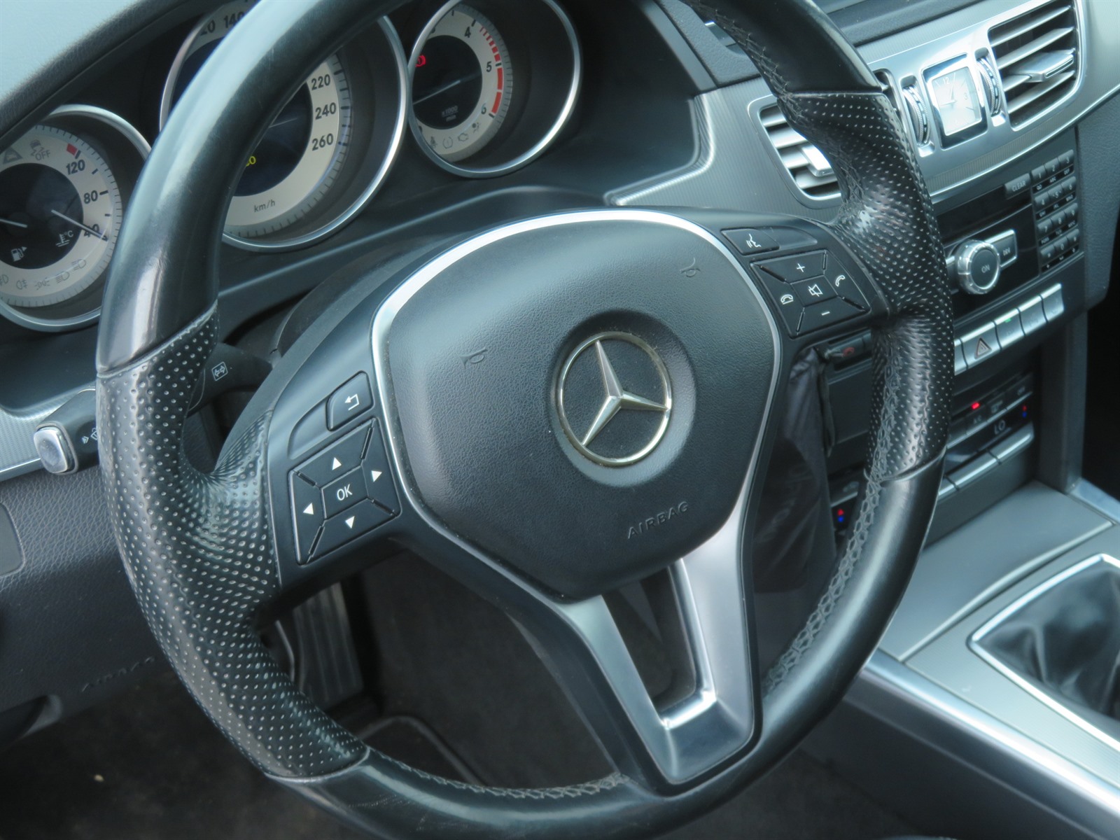 Mercedes-Benz E, 2014 - pohled č. 24